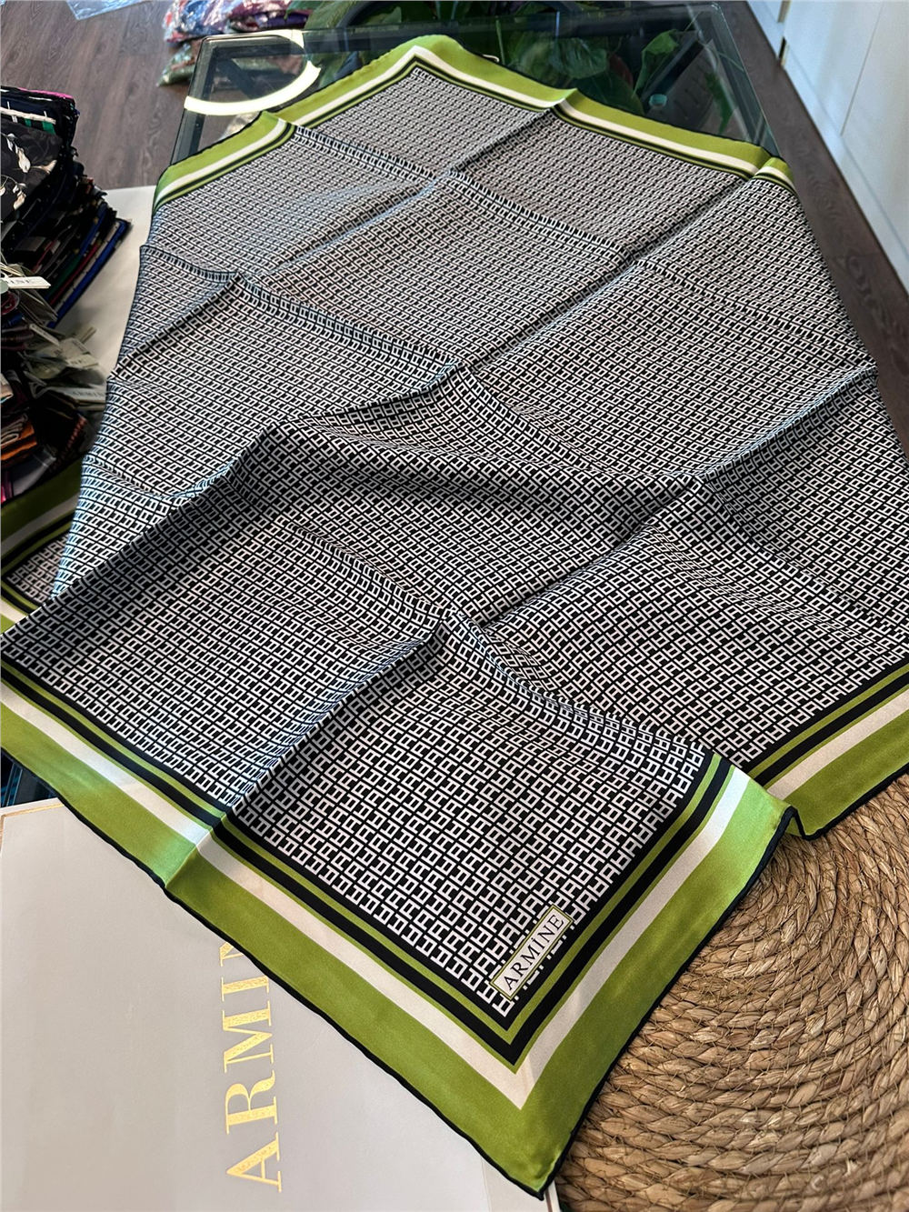 ARMİNE  %100 İPEK SURA EŞARP