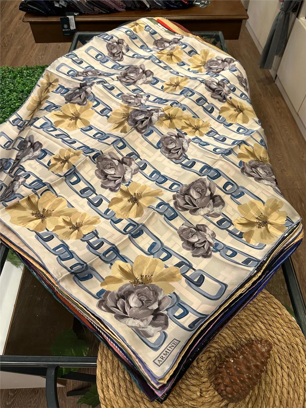 ARMİNE %100 İPEK SURA EŞARP