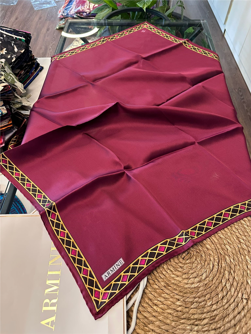 ARMİNE  %100 İPEK SURA EŞARP