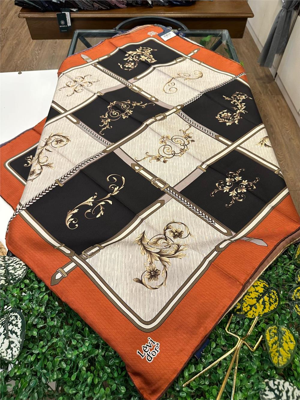 LEVİDOR ÖZEL SERİ % 100 İPEK TWİL EŞARP (NOSTALJİ)