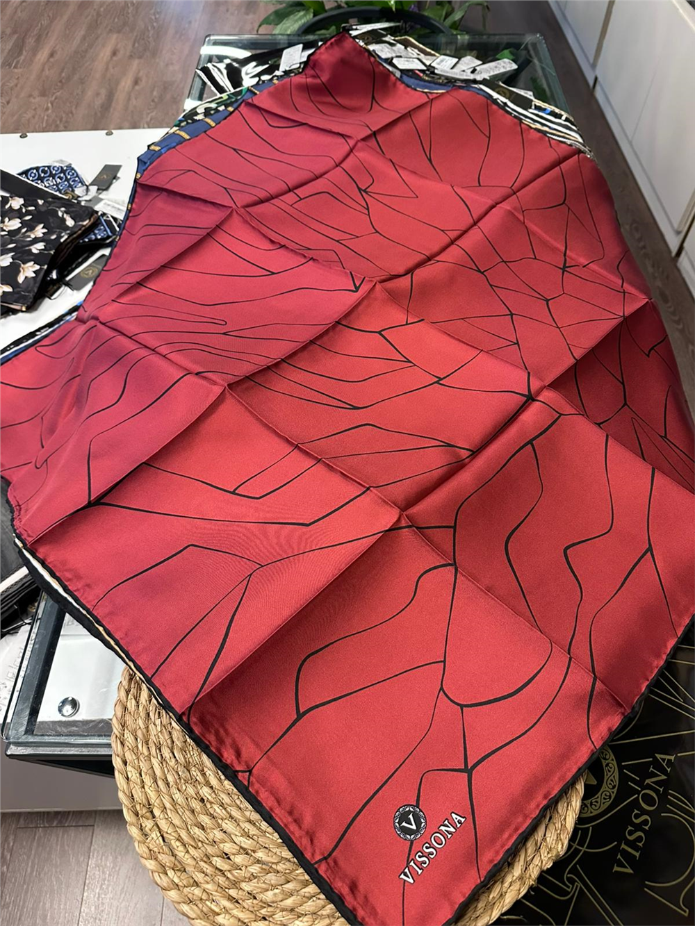 VİSSONA %100 İPEK TWİL EŞARP