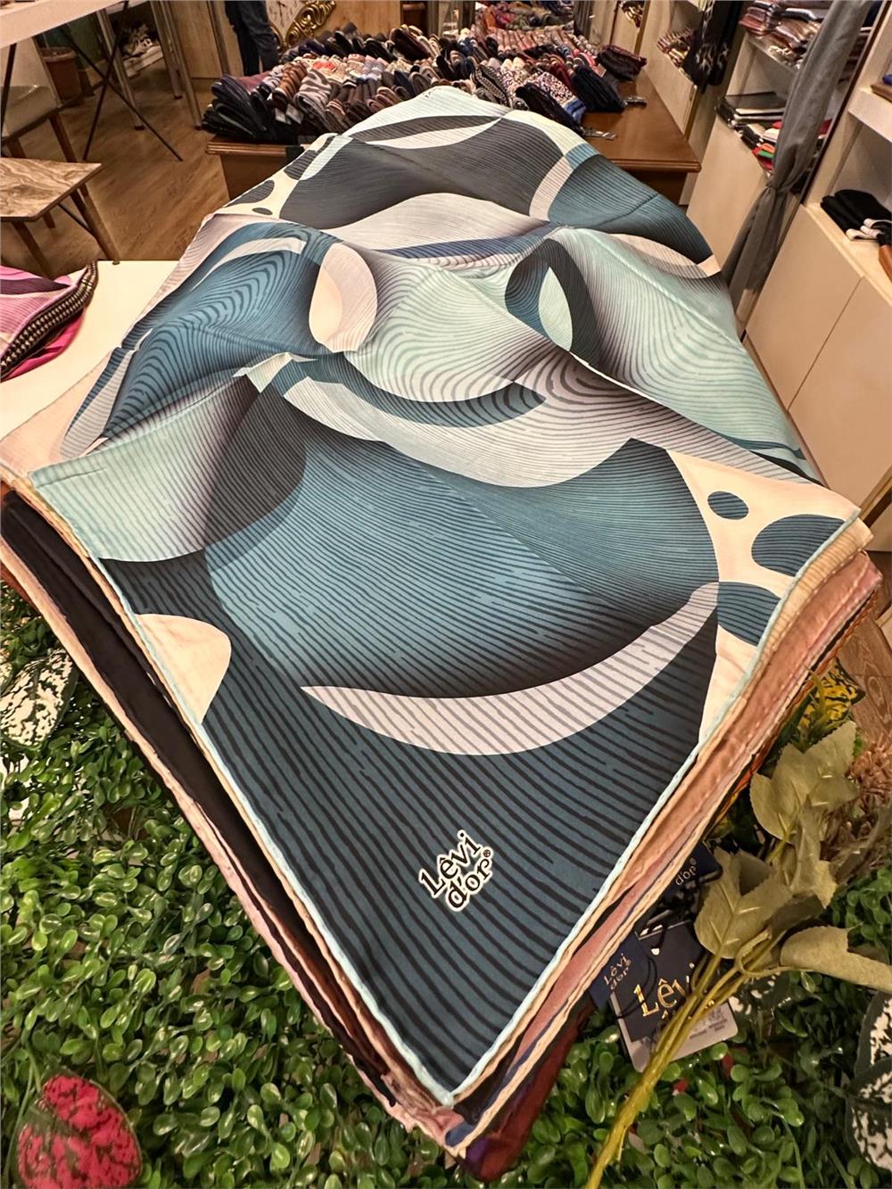 LEVİDOR ÖZEL SERİ % 100 İPEK TWİL EŞARP (NOSTALJİ)