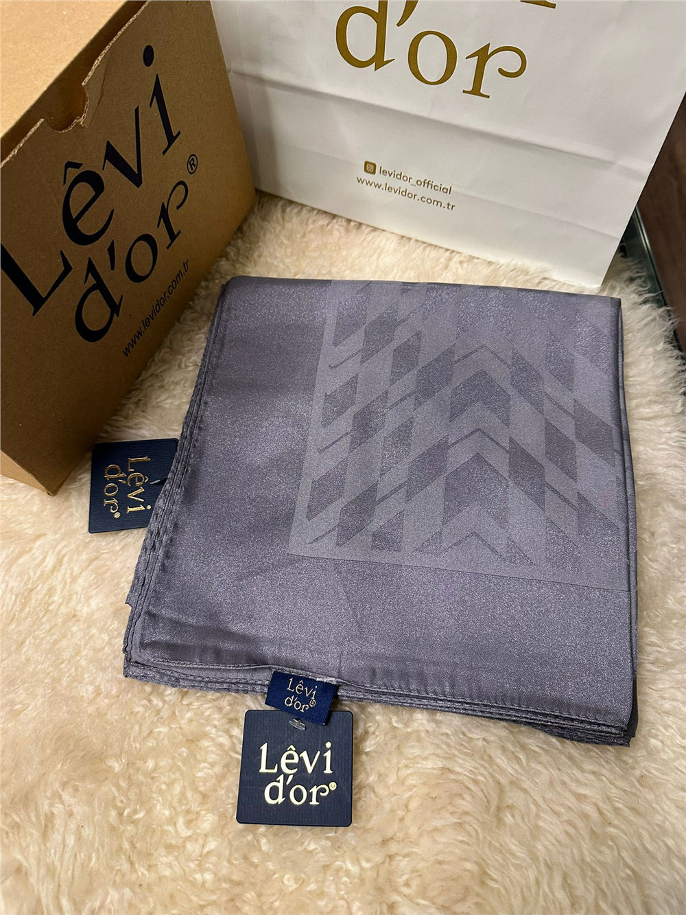 LEVİDOR İTHAL JAKAR EŞARP