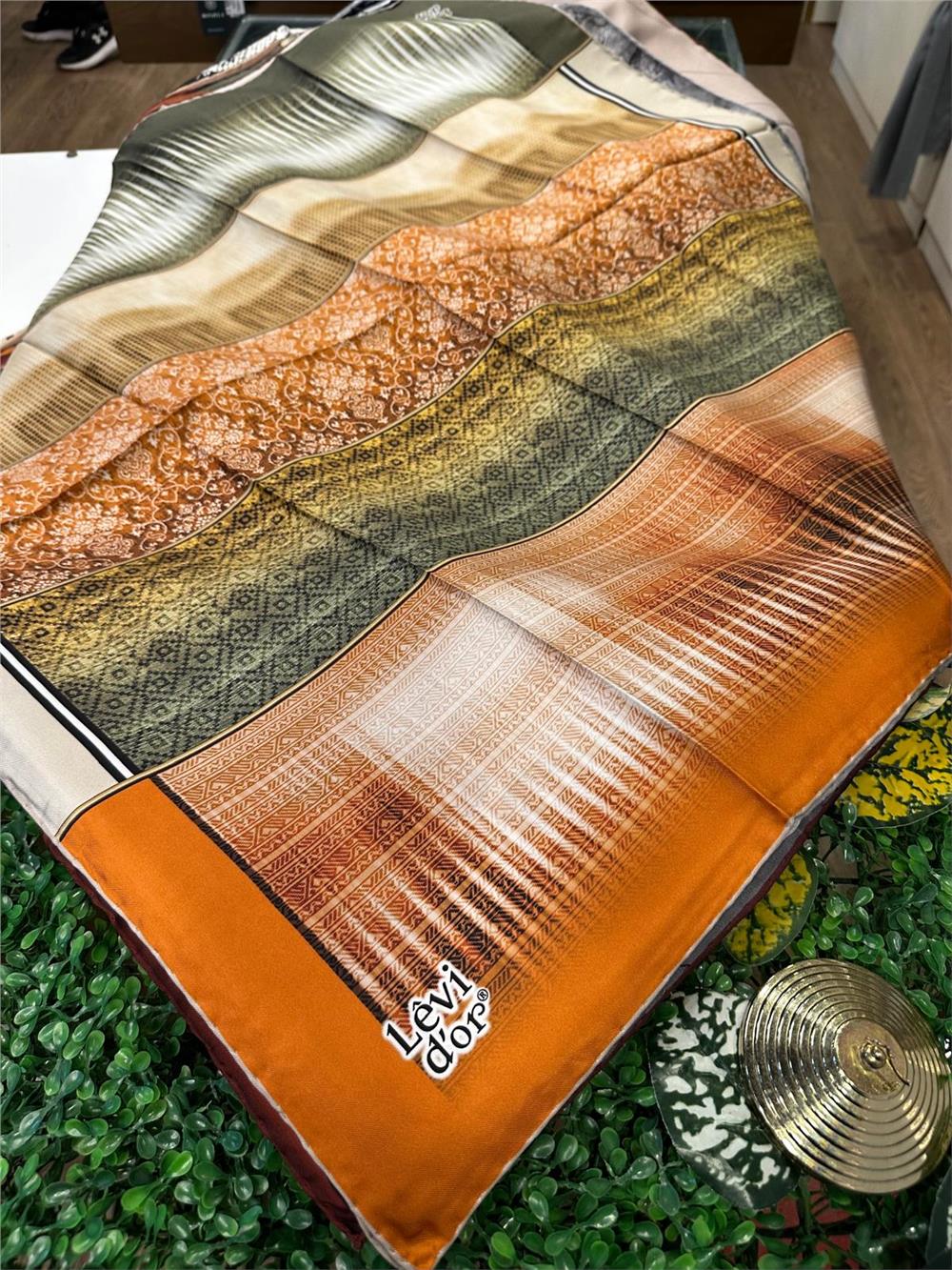 LEVİDOR ÖZEL SERİ % 100 İPEK TWİL EŞARP (NOSTALJİ)