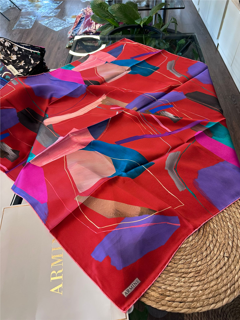 ARMİNE  %100 İPEK SURA EŞARP