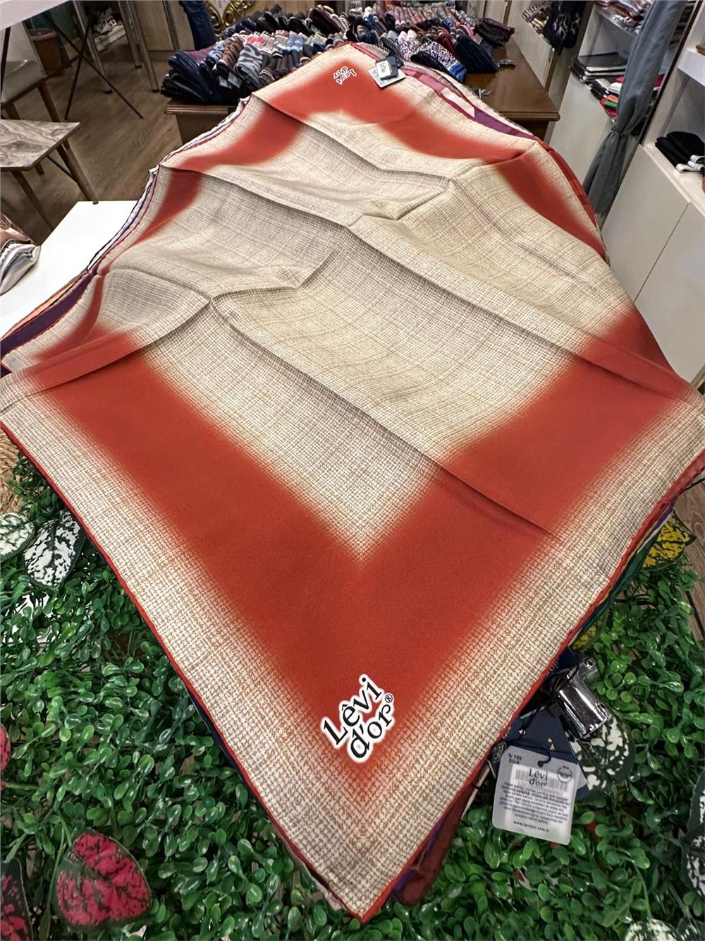 LEVİDOR ÖZEL SERİ % 100 İPEK TWİL EŞARP (NOSTALJİ)