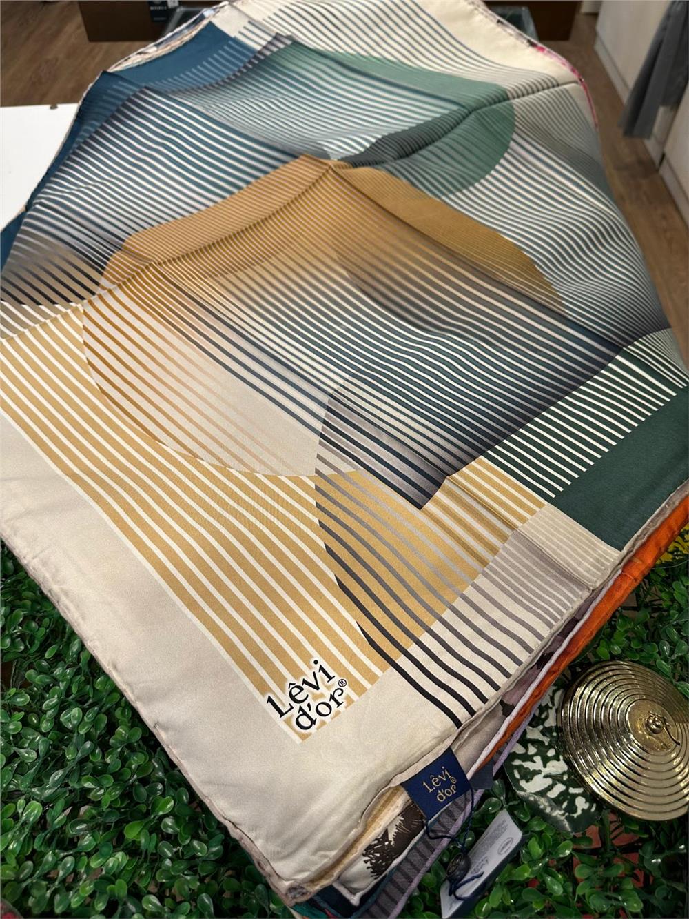 LEVİDOR ÖZEL SERİ % 100 İPEK TWİL EŞARP (NOSTALJİ)