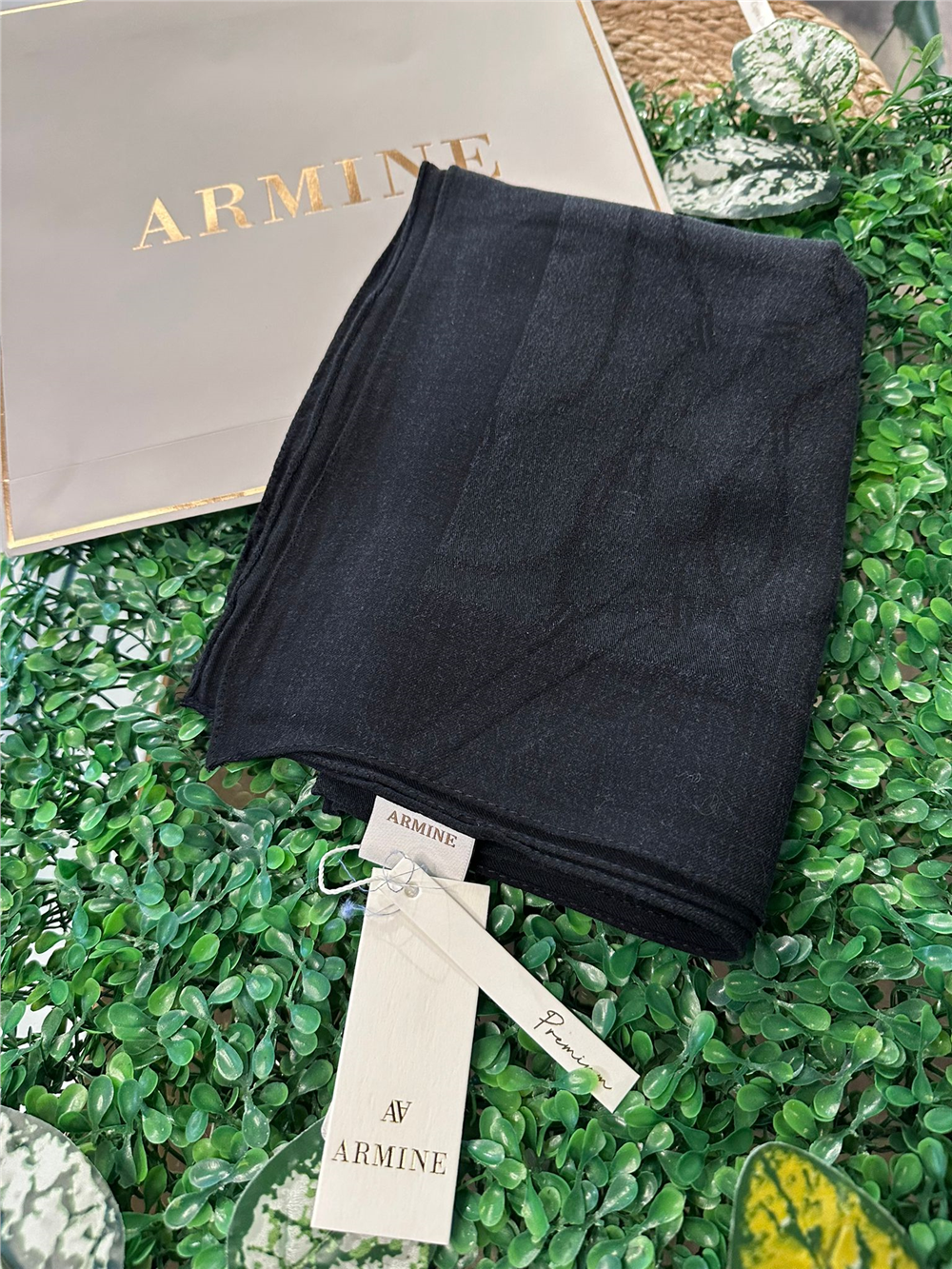 ARMİNE LYOCEL CUPRA ŞAL