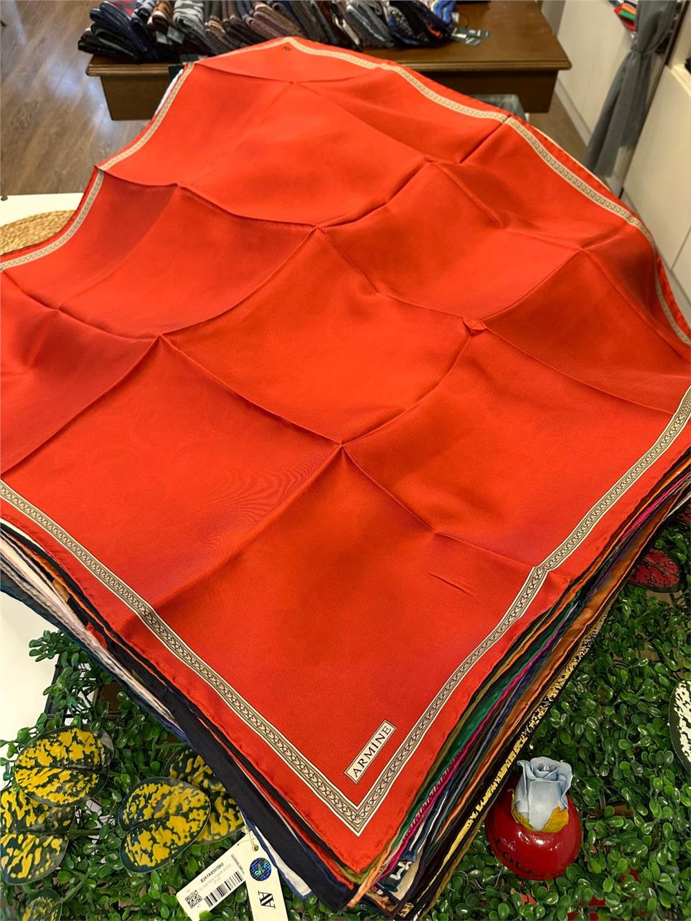 ARMİNE %100 İPEK TWİL EŞARP