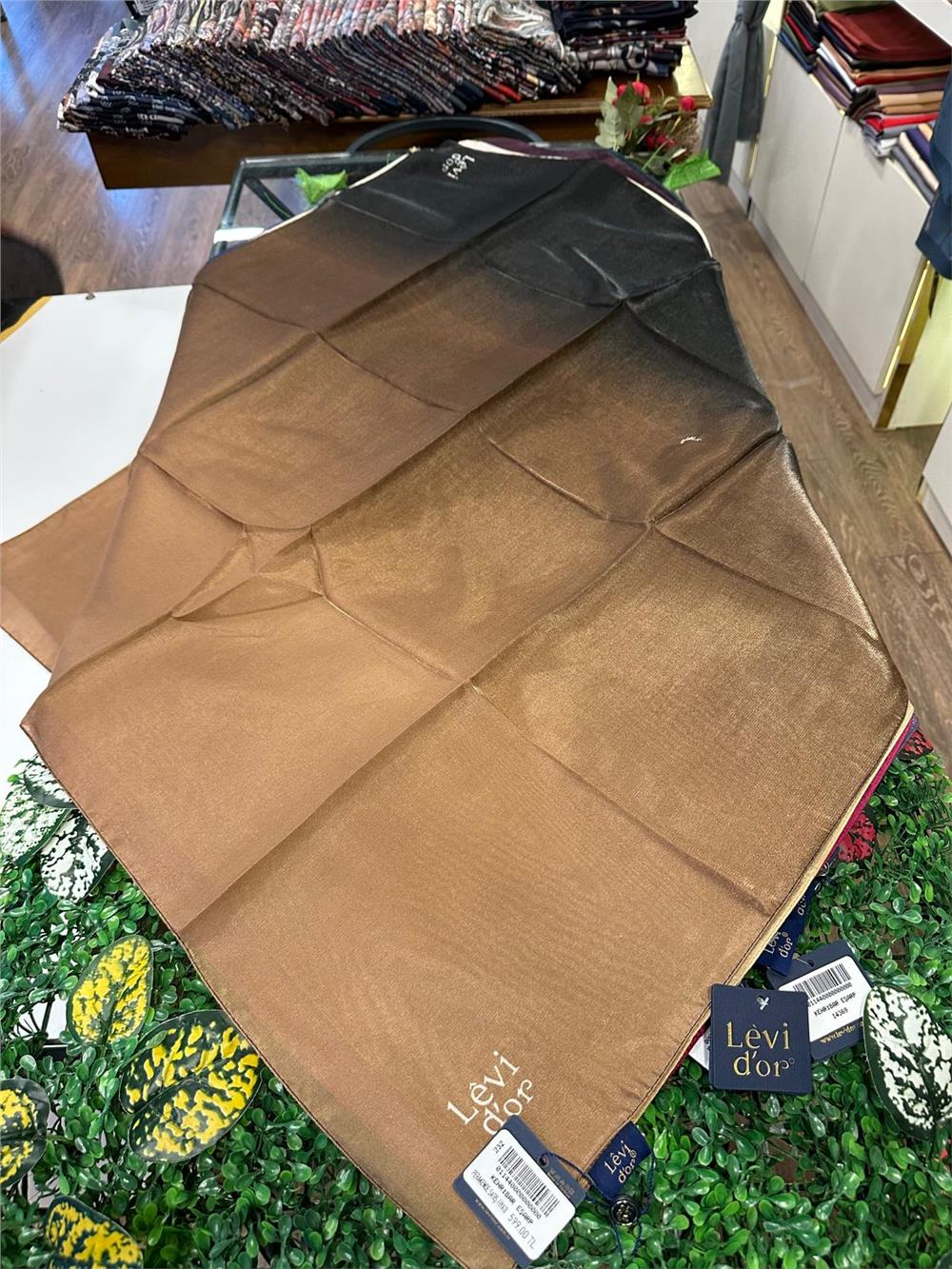 LEVİDOR -KEHRİBAR-MONOGRAM-PRAG MODAL EŞARP