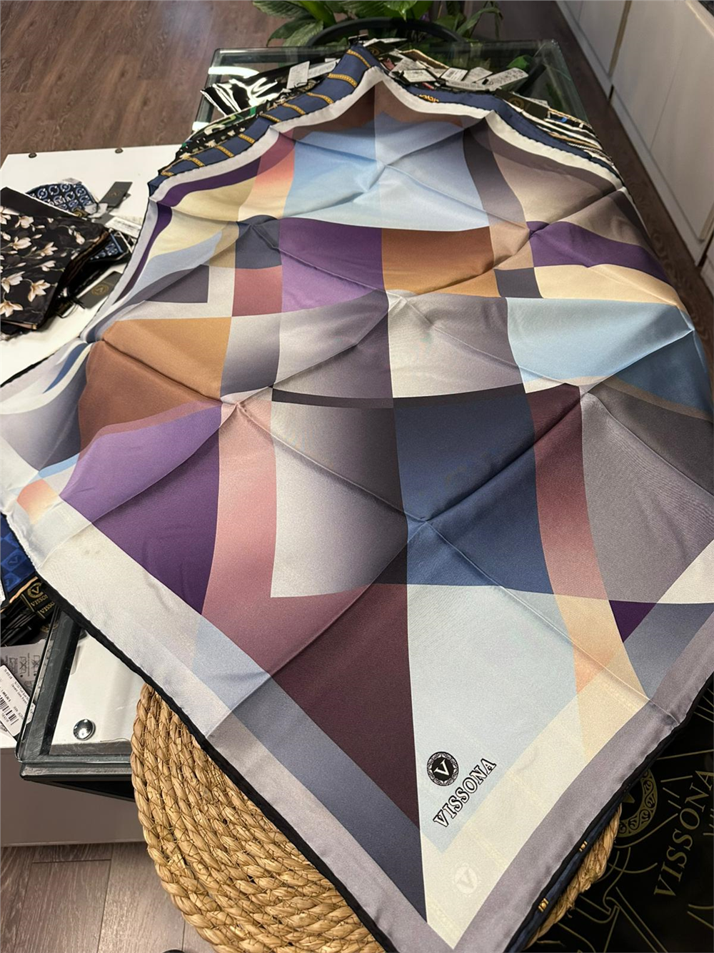 VİSSONA %100 İPEK TWİL EŞARP