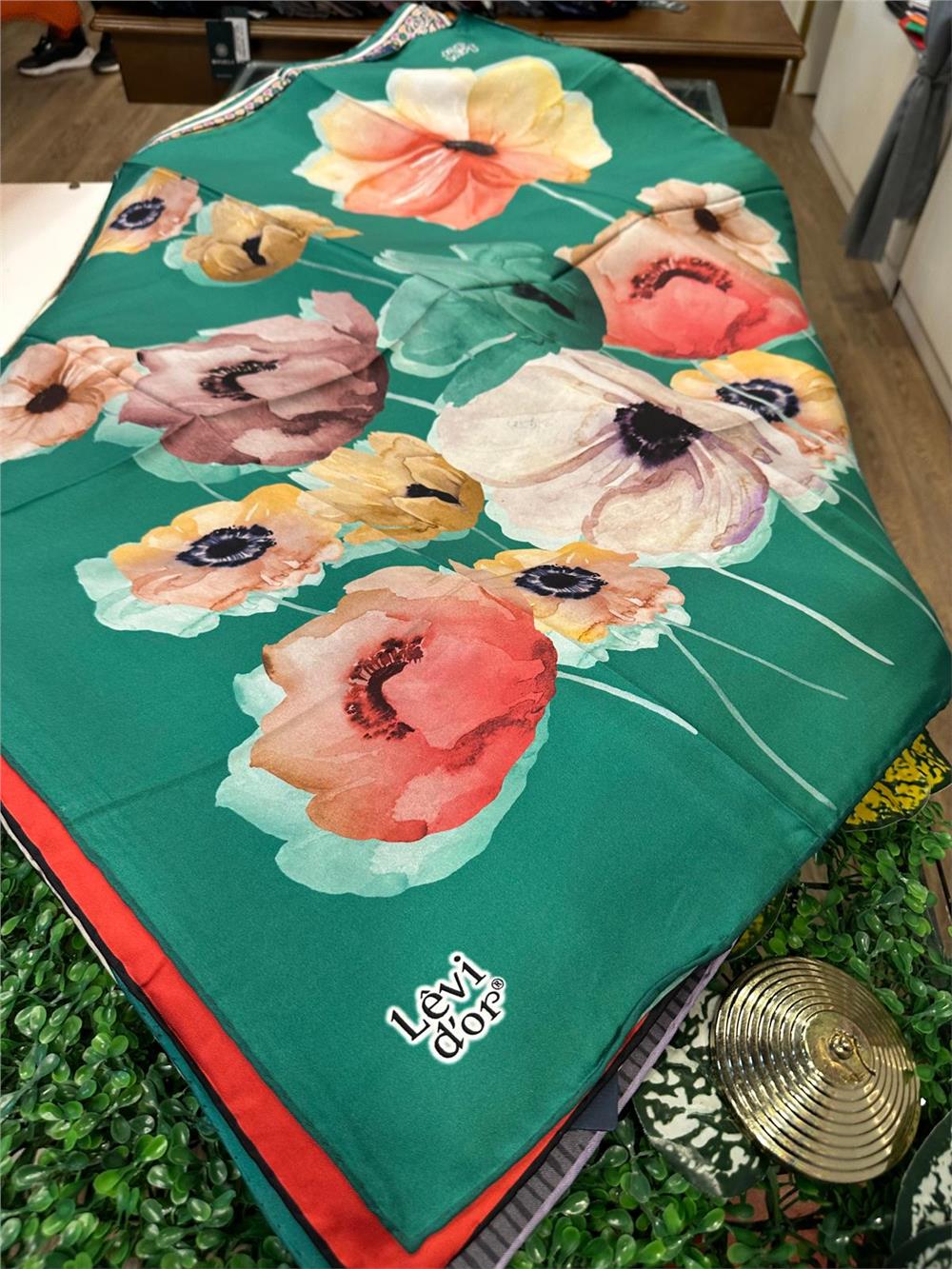 LEVİDOR ÖZEL SERİ % 100 İPEK TWİL EŞARP (NOSTALJİ)