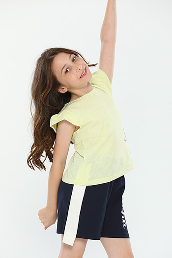A.Sarı Kız Çocuk Likralı Bisiklet Yaka Baskılı T-shirt Şort İkili Takım 484873