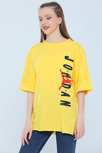 Sarı Kadın Likralı Bisiklet Yaka Duble Kol Yırtmaçlı Baskılı Salaş T-shirt 483427