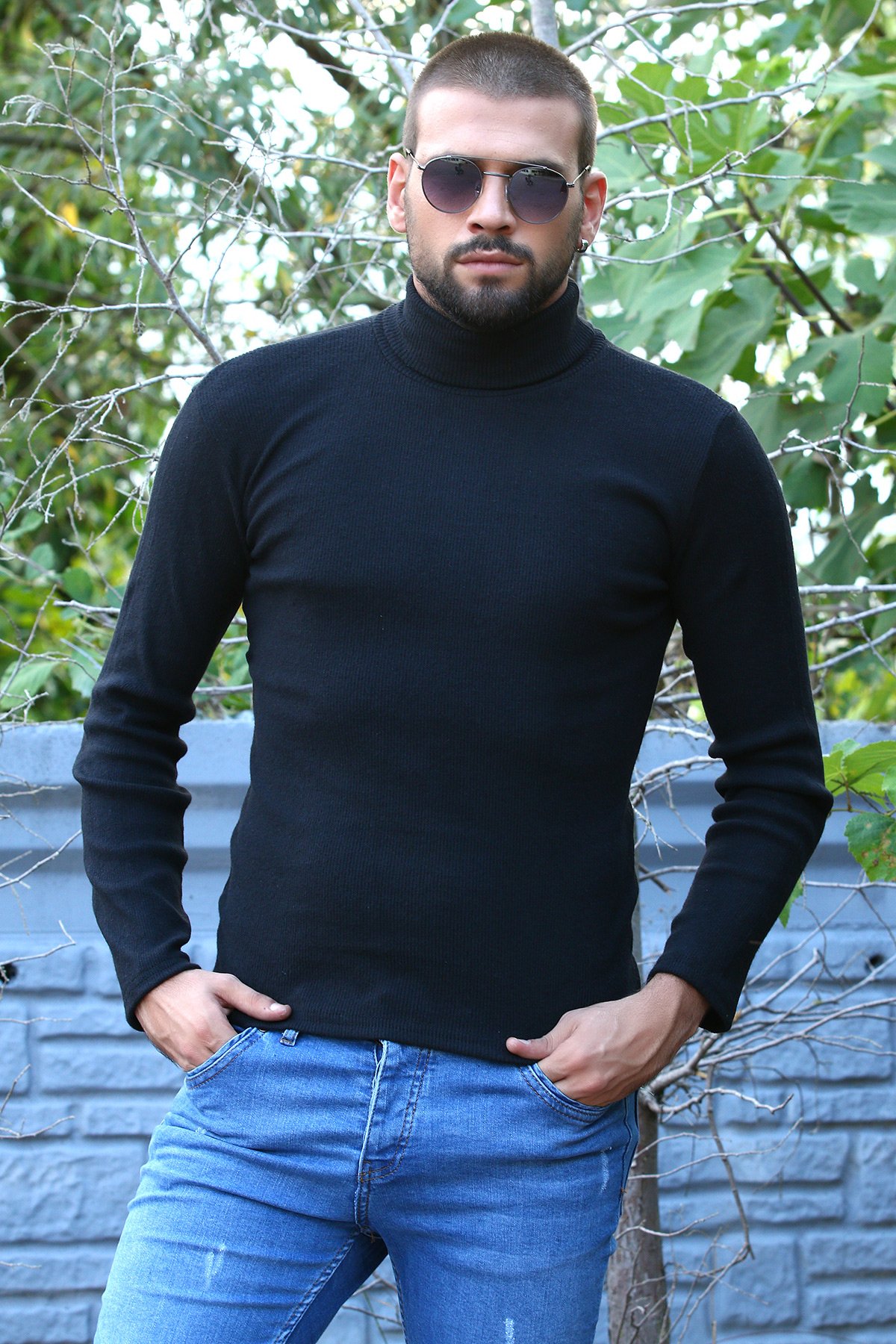 Siyah Boğazlı Erkek Sweatshirt
