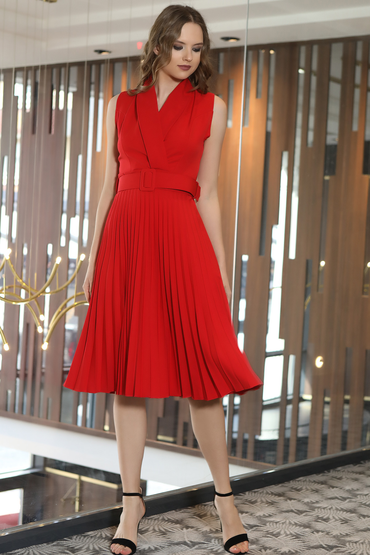 Kırmızı Kruvaze Pileli Kemerli Elbise 339868- tozlu.com