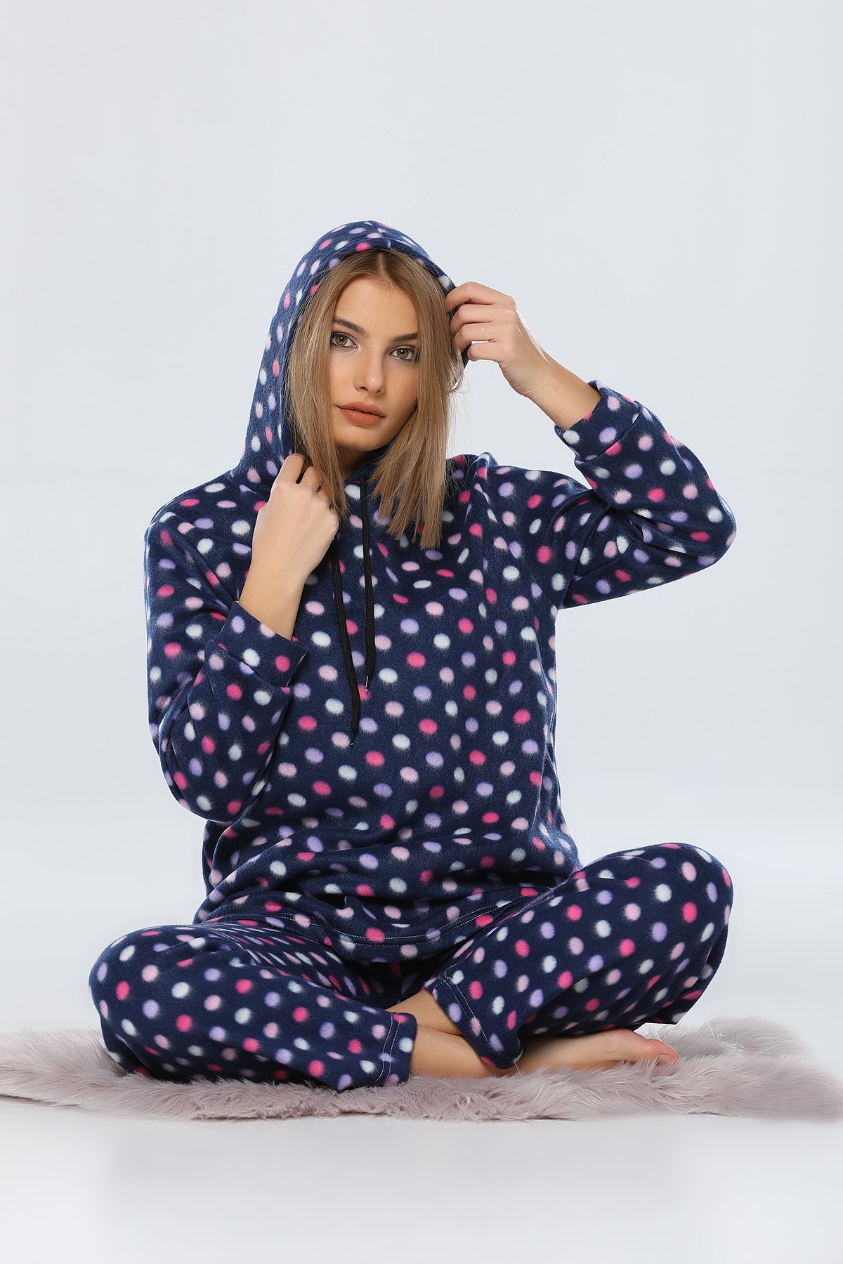 Lacivert Puanlı Büyük Beden Polar Pijama Takımı 430317- tozlu.com