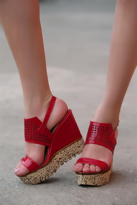Kırmızı Giolita Dolgu Topuk Sandalet 118508