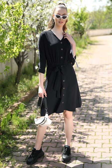 Siyah Kol Ve Cep Şeritli Elbise 142090