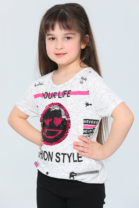 Krem Kız Çocuk Likralı Bisiklet Yaka Pul İşlemeli T-shirt