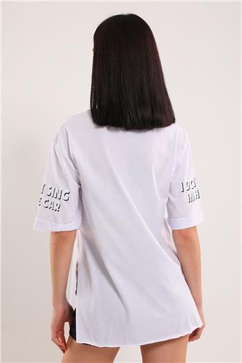 Kadın Baskılı Yan Yırtmaçlı T-shirt Beyaz