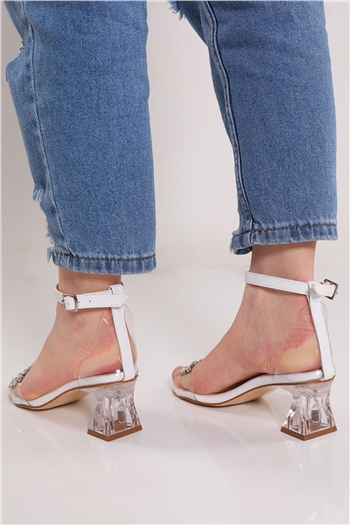 Beyaz Kadın Taş Detaylı Şeffaf Topuk Ayakkabı
