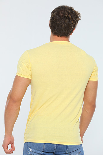 Sarı Erkek Likralı V Yaka Slim Fit Baskılı T-shirt 480217