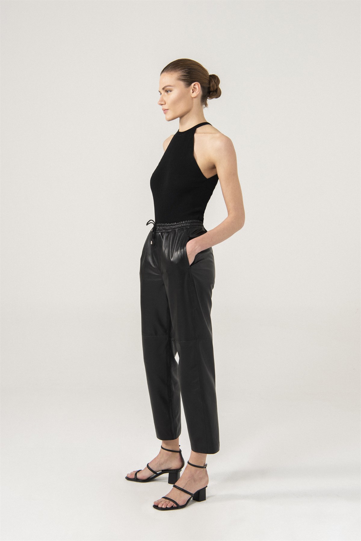 Sienna Women Black Waist Elastic Pants Black Noble | Luxury Shearling