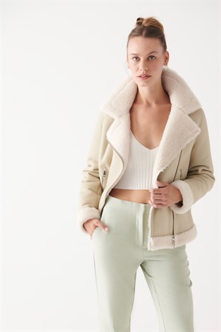 FALLON Women Beige Shearling Jacket | Women Leather and Shearling Jacket &  Coat