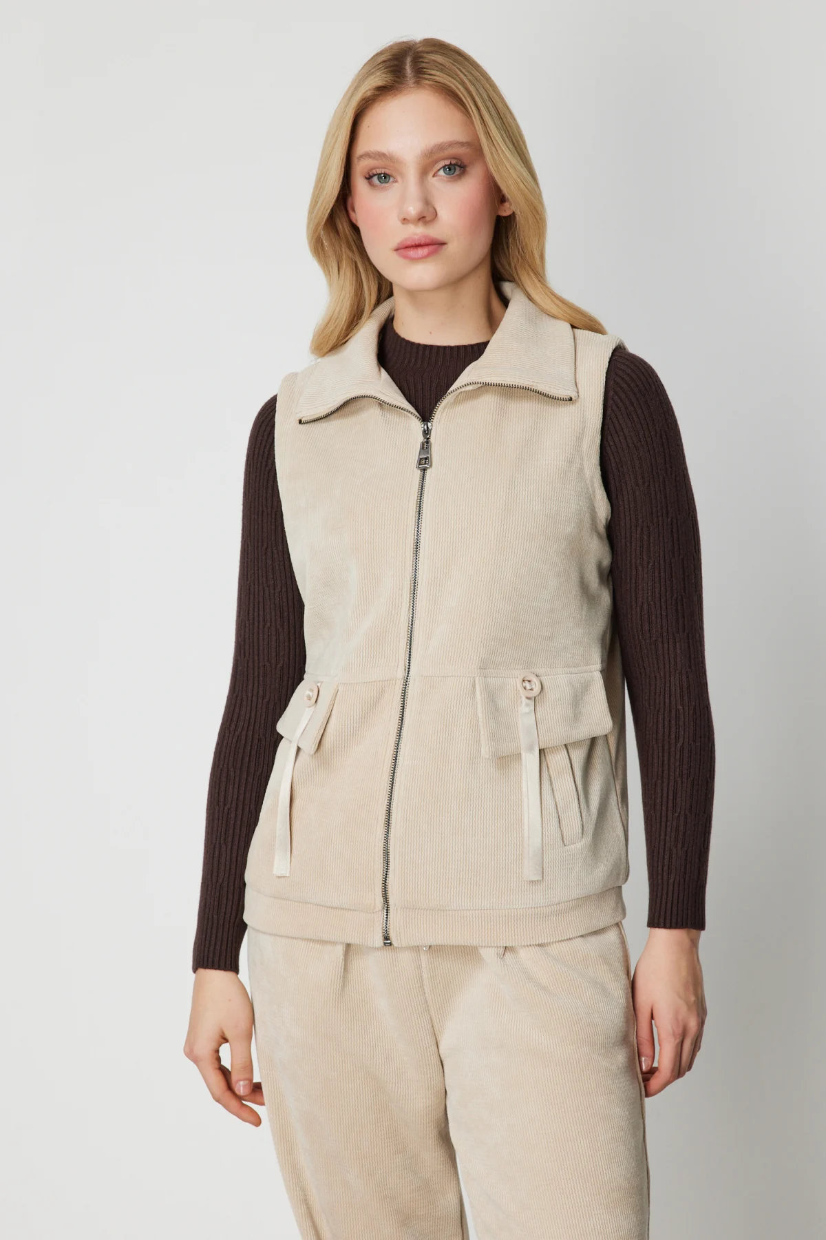2026 KIŞOn Dik Yaka Fermuarlı YelekON FASHION4912766920