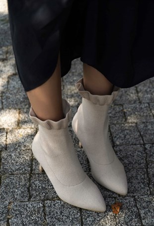 SEBA Bej İnce Ökçe Çorap Triko Kadin Bot