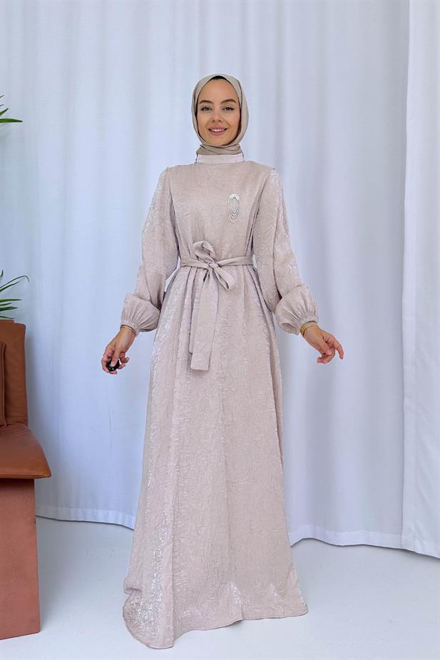 Broş Detay Elbise - Bej