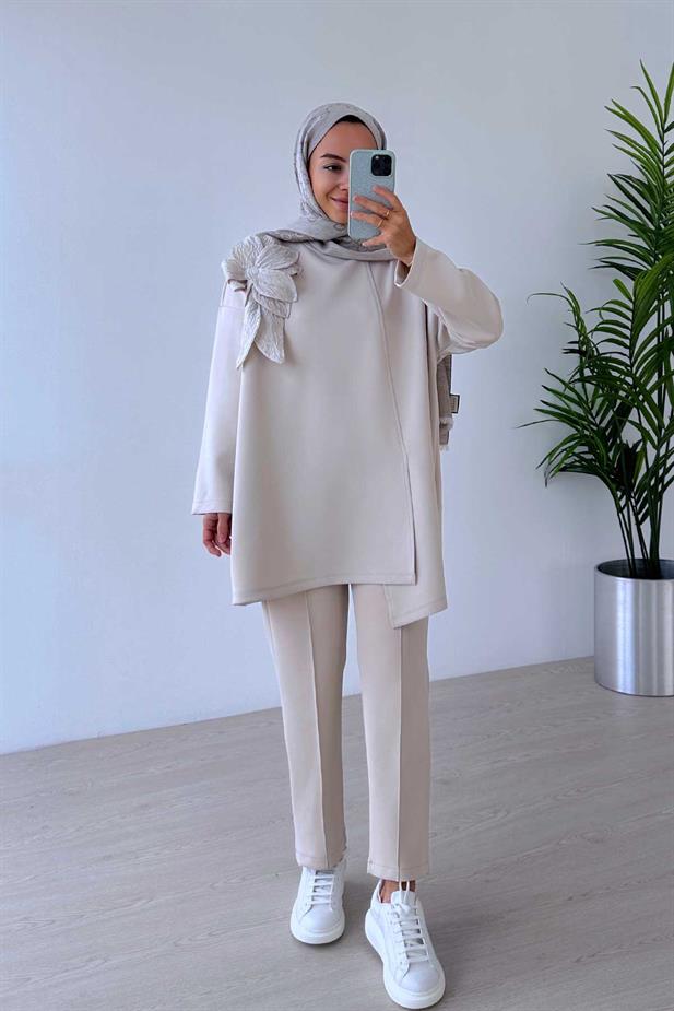 Çiçekli Asimetrik Kesim Scuba Takım - Bej