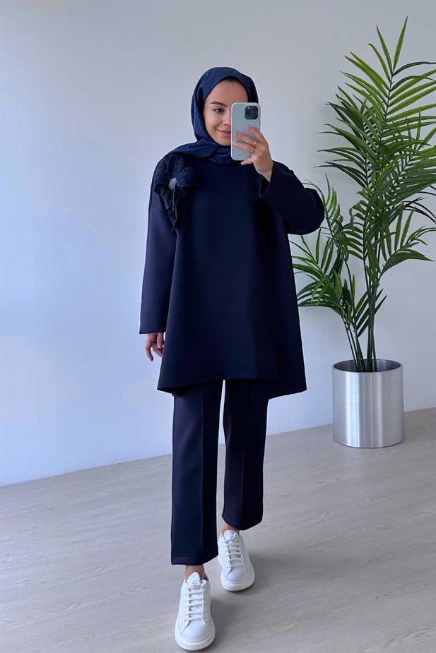 Çiçekli Asimetrik Kesim Scuba Takım - Lacivert