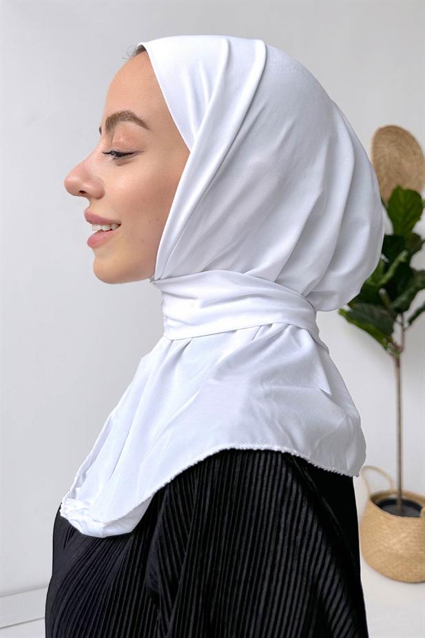 Çıtçıtlı Bone - Beyaz