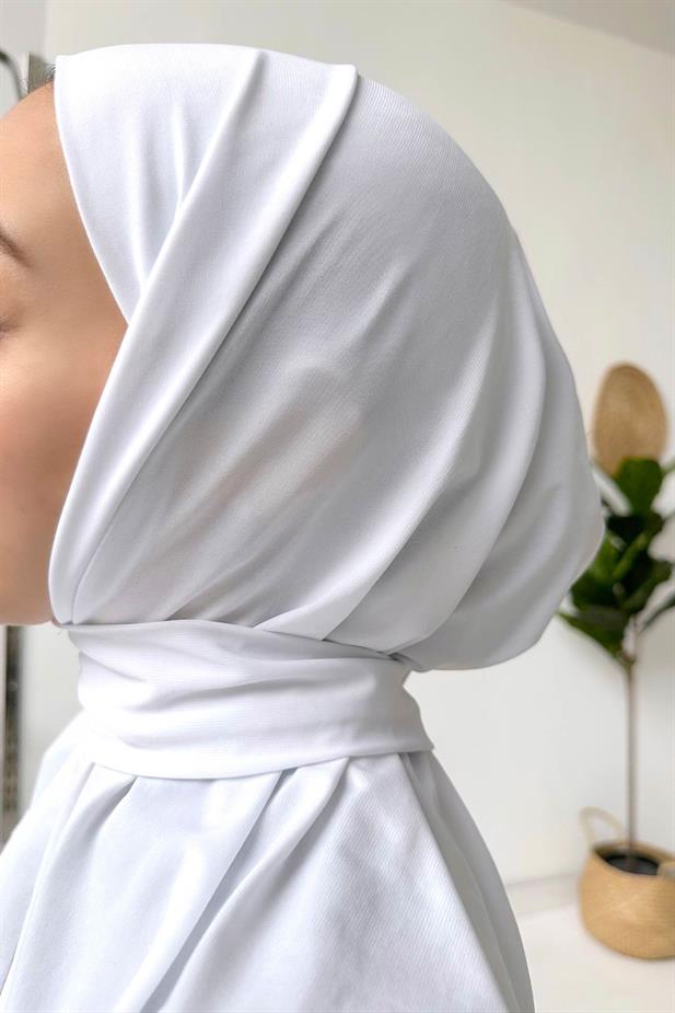 Çıtçıtlı Bone - Beyaz