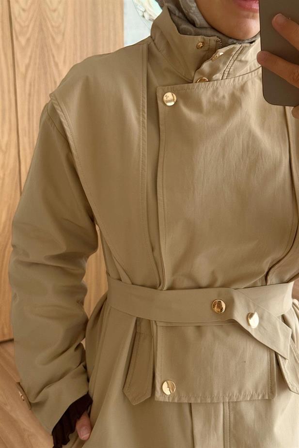 Düğme Detaylı Kısa Trençkot - Bej