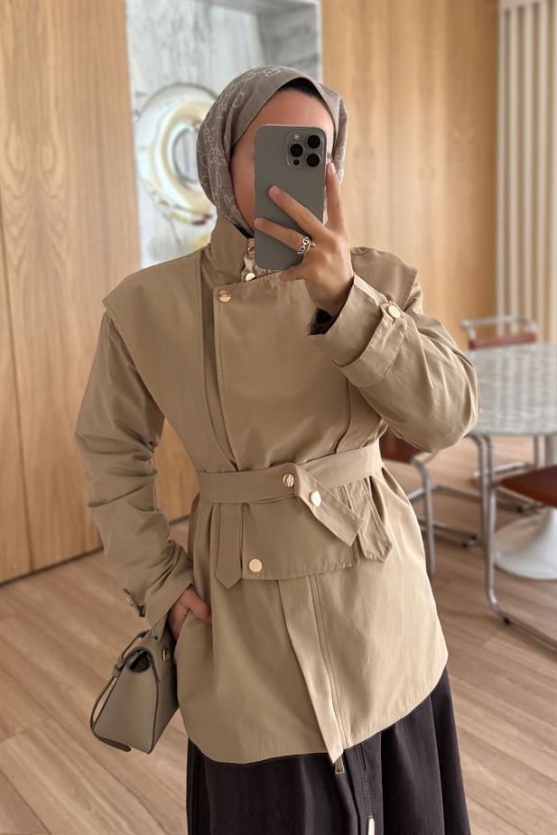 Düğme Detaylı Kısa Trençkot - Bej