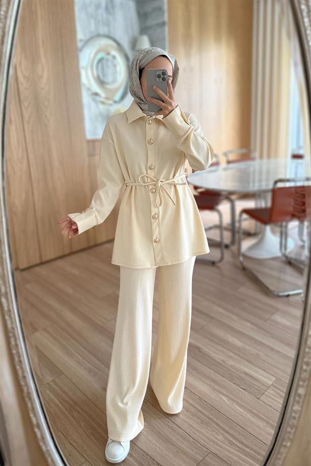 Gold Düğme Detaylı Fitilli Takım - Bej