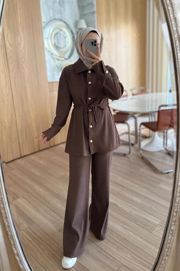 Gold Düğme Detaylı Fitilli Takım - Kahverengi