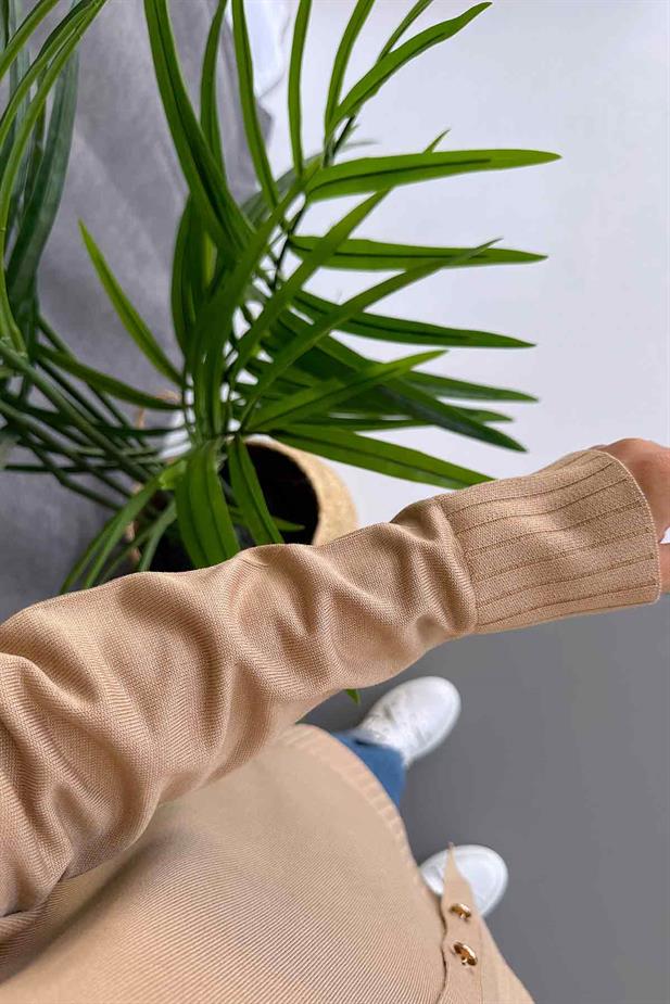 V Yaka Yandan Yırtmaçlı Merserize Hırka - Sütlü Kahve