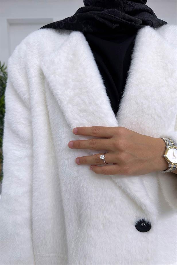 Vatkalı Kürk Kaban - Beyaz