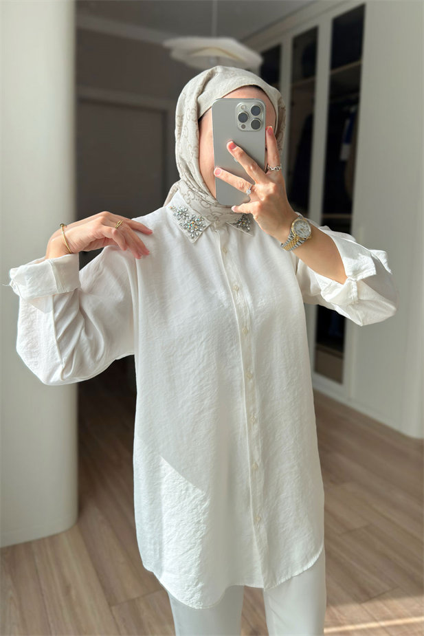 Yakası Taş İşlemeli Gömlek - Beyaz