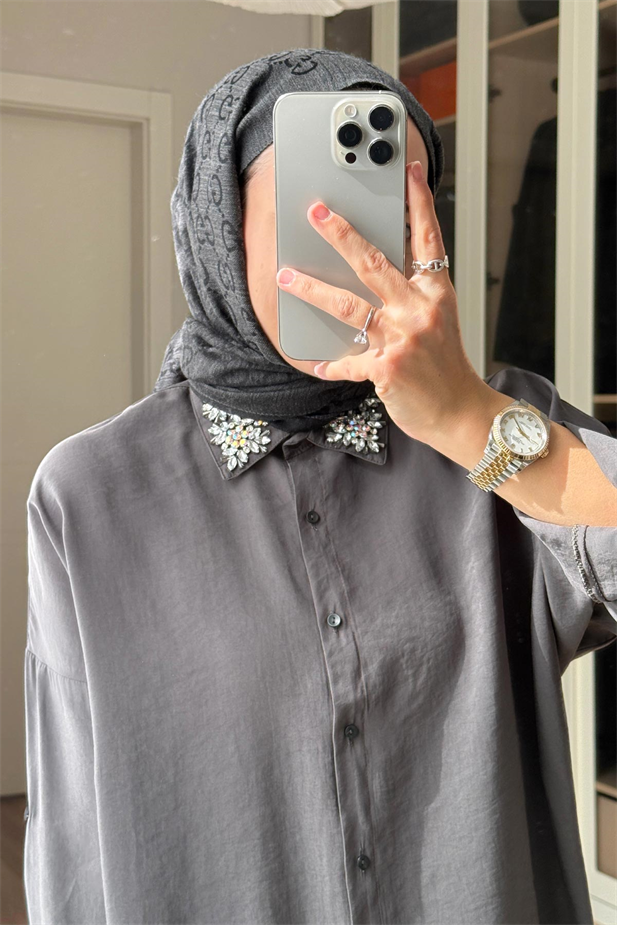 Yakası Taş İşlemeli Gömlek - Gri