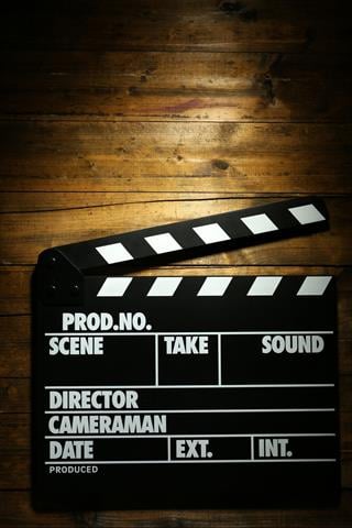 AT-T03SaksıhaneFilm Hiç Bitmesin / Film Analizi