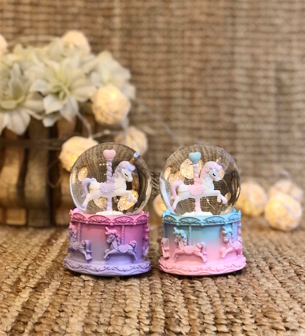 Atlı Karınca Işıklı Orta Boy Kar KüresiGiftmodaGM-4112