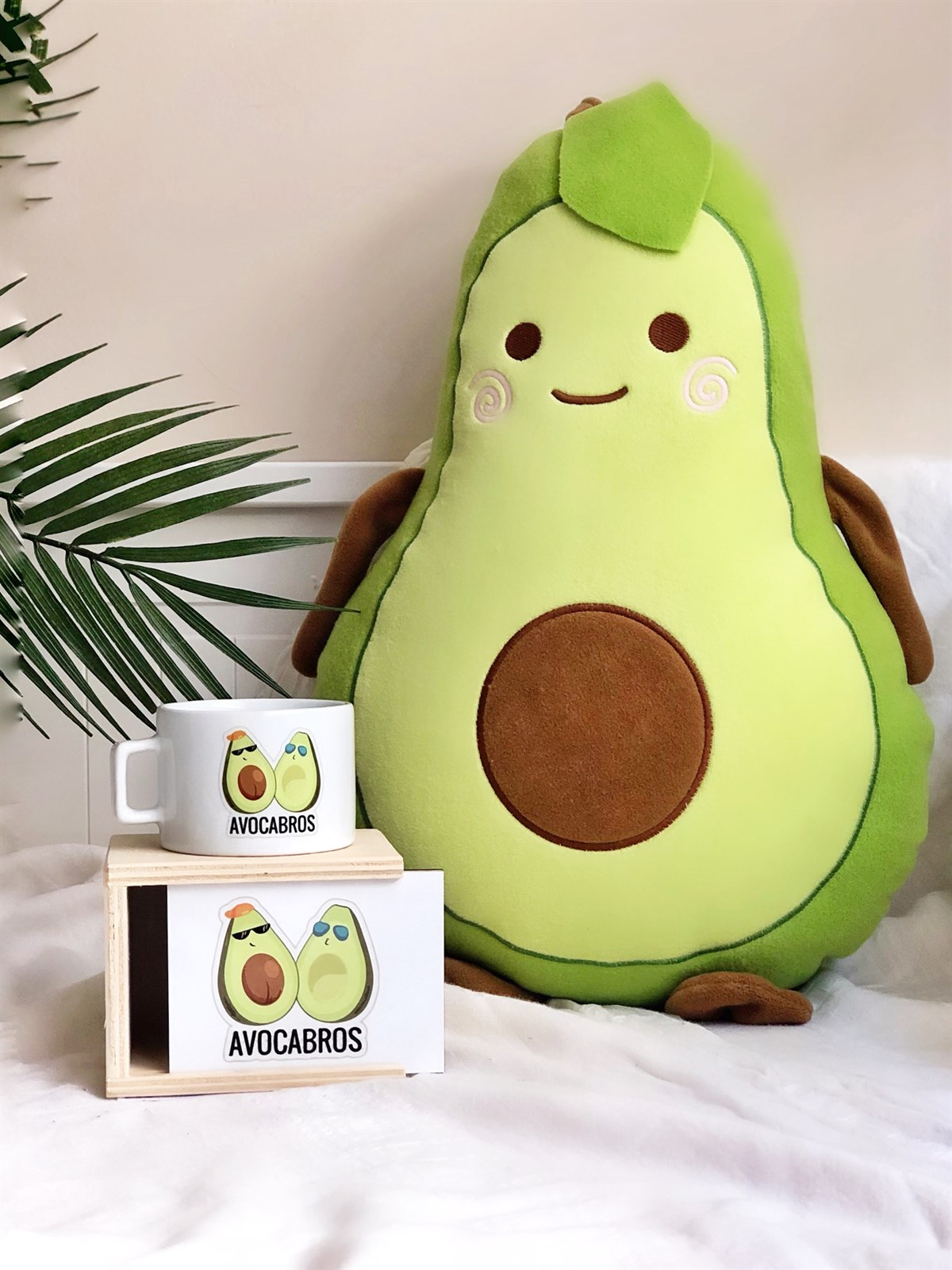 Avokado Tasarımlı Best Friends Forever BRO Yastık ve Ahşap Kutulu Kupa Hediye SetiGiftmodaavokado-yastık-ahşap-kutulu-kupa-3