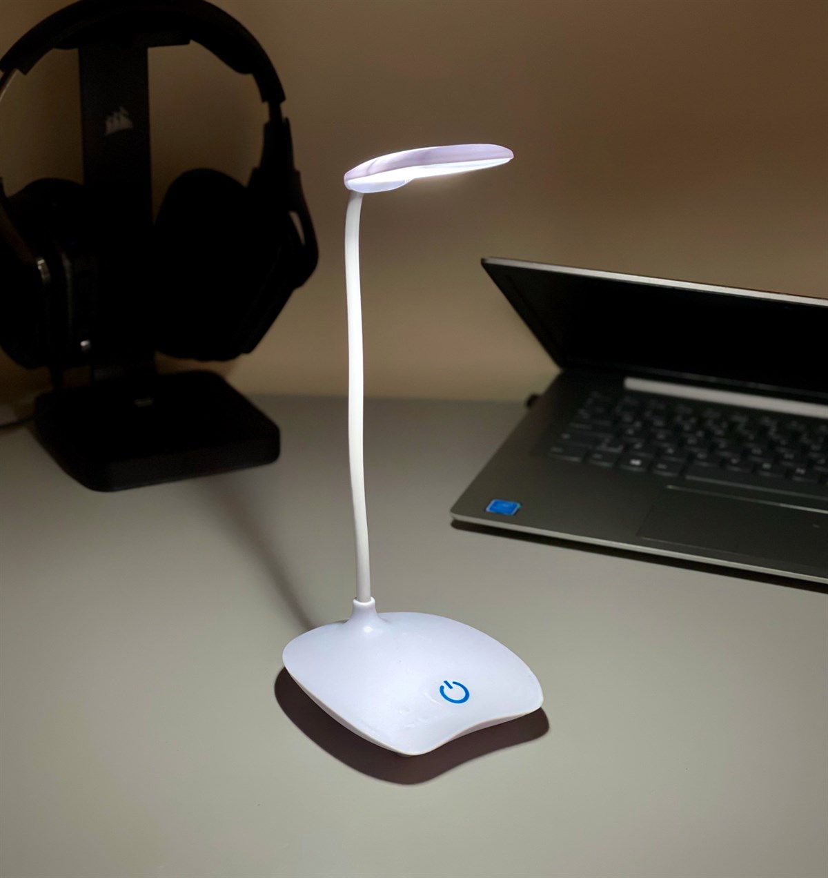 Teloskopik Şarjlı Masa LambasıGiftmodaGm-4214