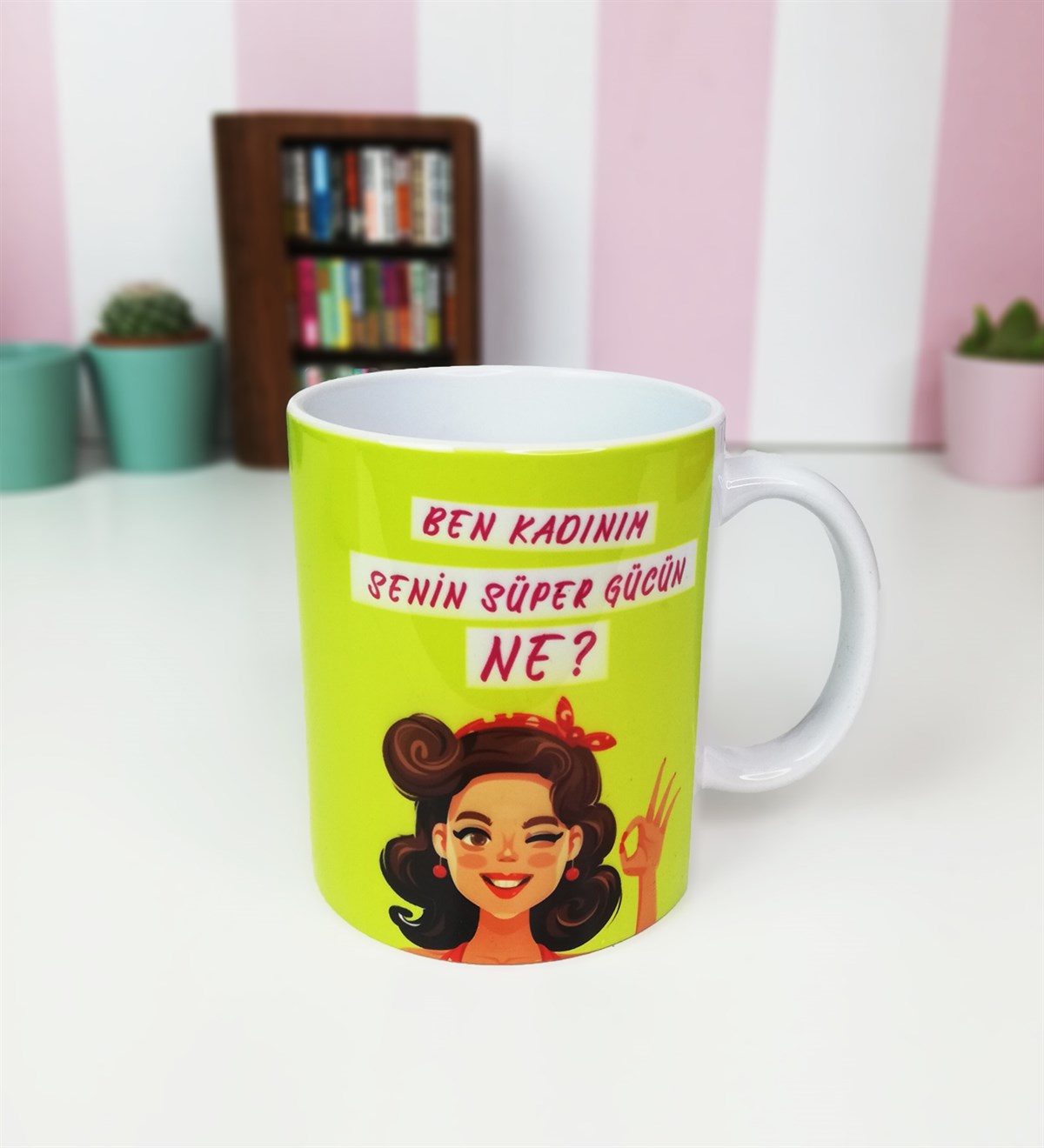 Ben Kadınım Senin Süper Gücün Ne Tasarımlı KupaGiftmodaSüper-Güç-Kupa