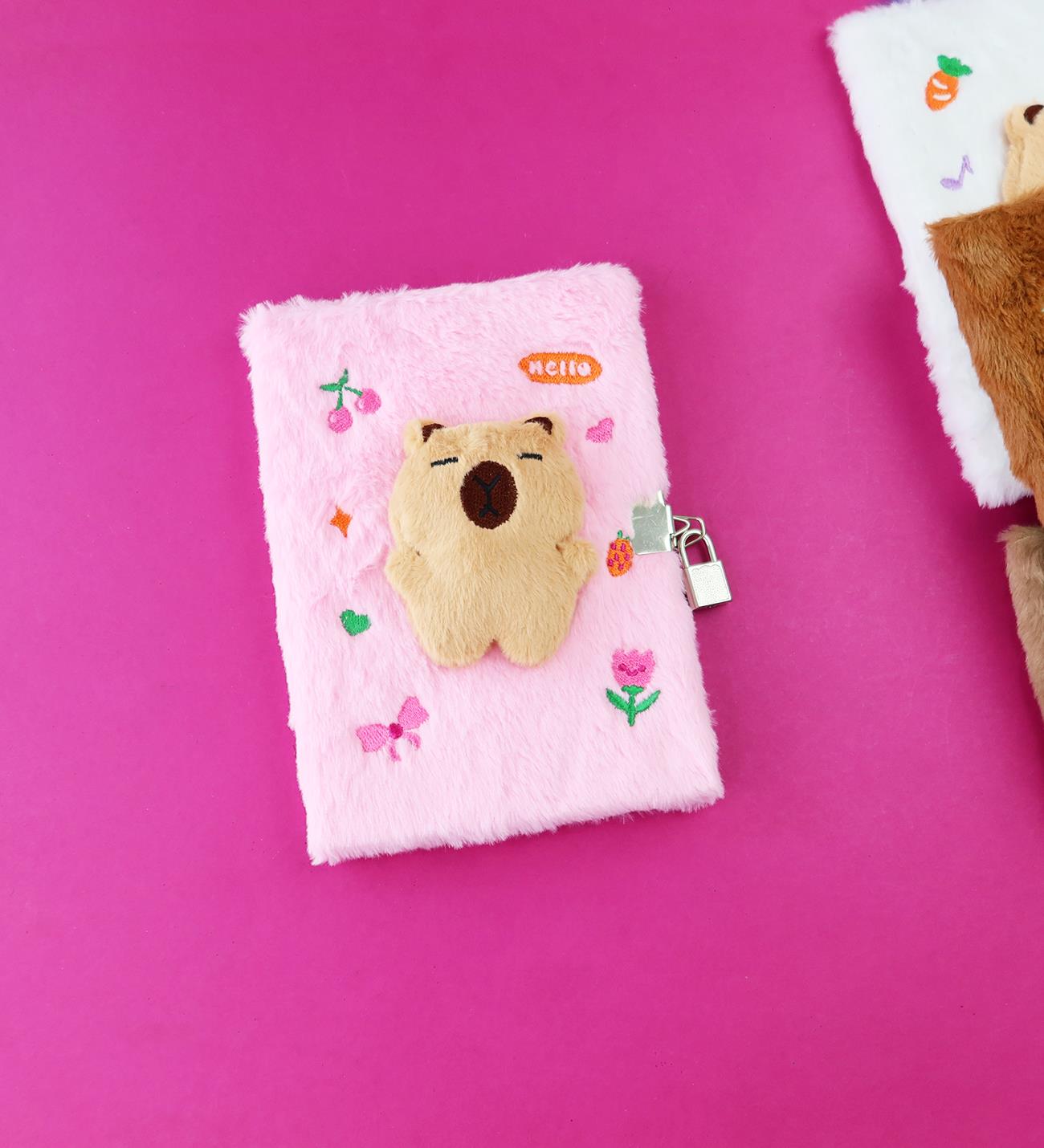 Capybara Peluş Kapaklı Kilitli Günlük DeftergiftmodaBM-1890